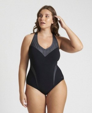 Black / White Arena Isabel Light Cross Back One Piece Plus | GNLJWBH-15